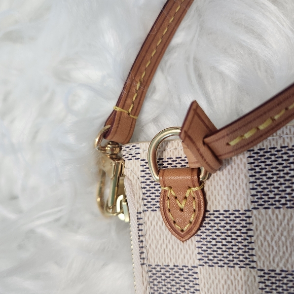 Authentic Louis Vuitton Damier Azur Pouchette PM - Picture 3 of 15